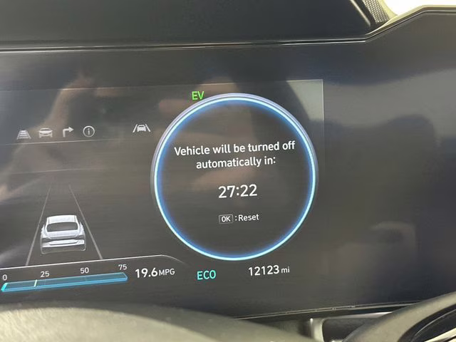 2025 Ecotronic Gray Pearl Hyundai Elantra Hybrid Limited FWD Sedan