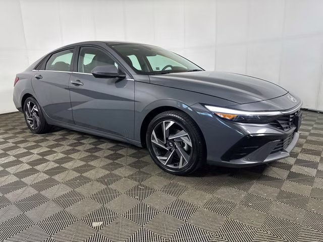 2025 Ecotronic Gray Pearl Hyundai Elantra Hybrid Limited FWD Sedan