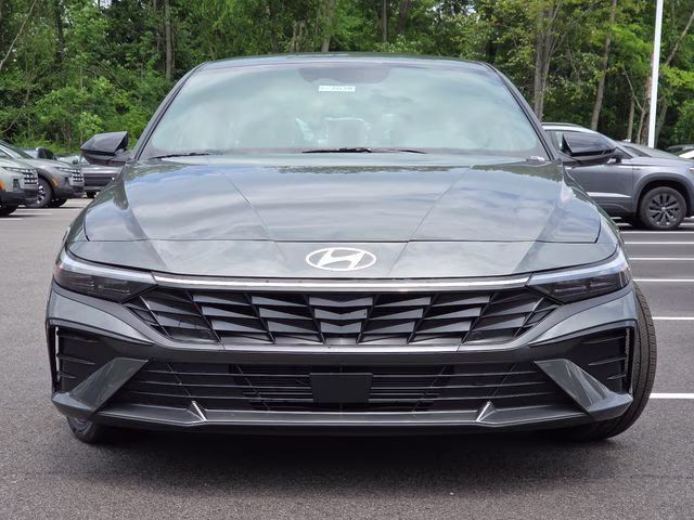 2026 Amazon Gray Hyundai Elantra SEL Sport FWD Sedan
