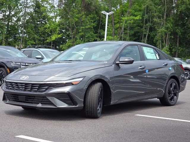 2026 Amazon Gray Hyundai Elantra SEL Sport FWD Sedan
