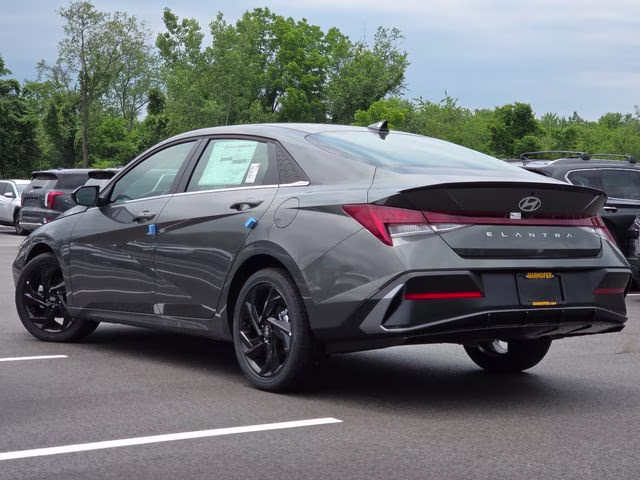 2026 Amazon Gray Hyundai Elantra SEL Sport FWD Sedan