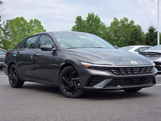 2026 Amazon Gray Hyundai Elantra SEL Sport FWD Sedan
