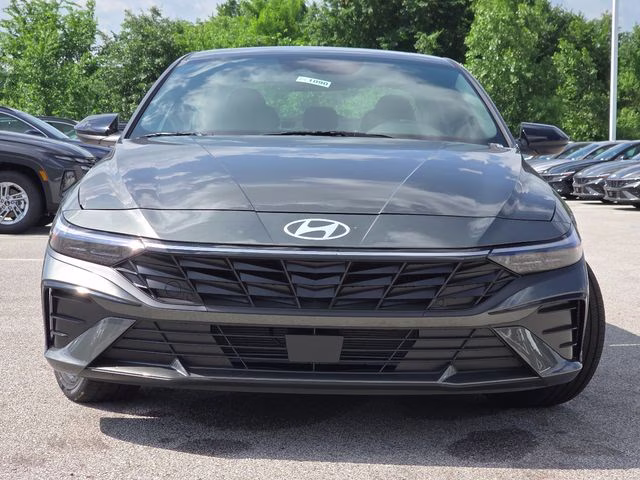 2026 Amazon Gray Hyundai Elantra SEL Sport FWD Sedan