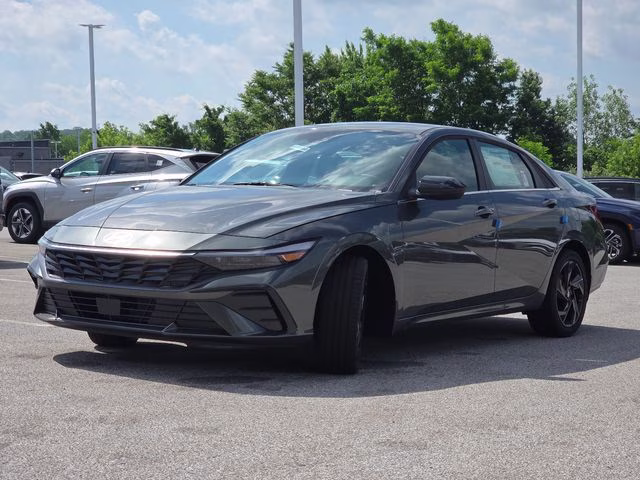 2026 Amazon Gray Hyundai Elantra SEL Sport FWD Sedan