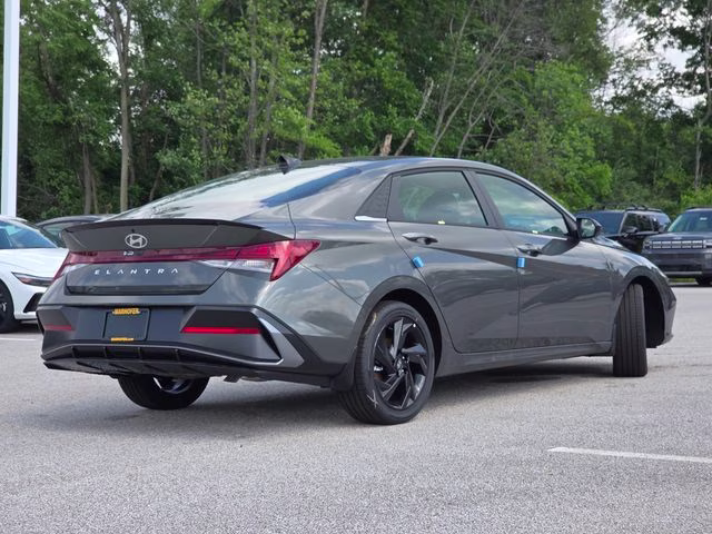 2026 Amazon Gray Hyundai Elantra SEL Sport FWD Sedan