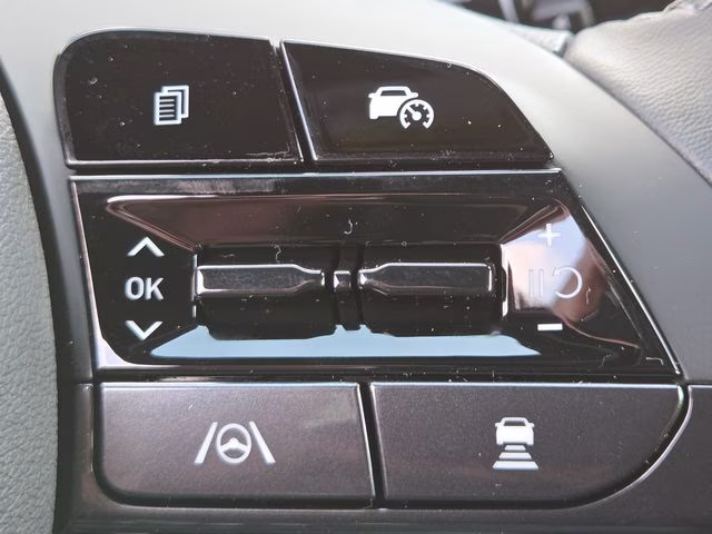 2026 Amazon Gray Hyundai Elantra SEL Sport FWD Sedan