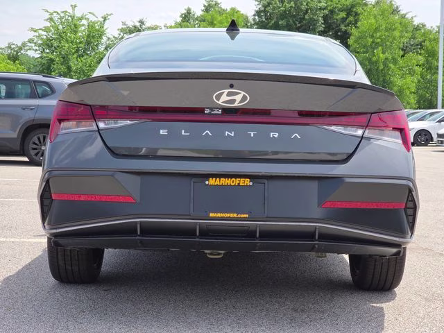 2026 Ecotronic Gray Hyundai Elantra SEL Sport FWD Sedan