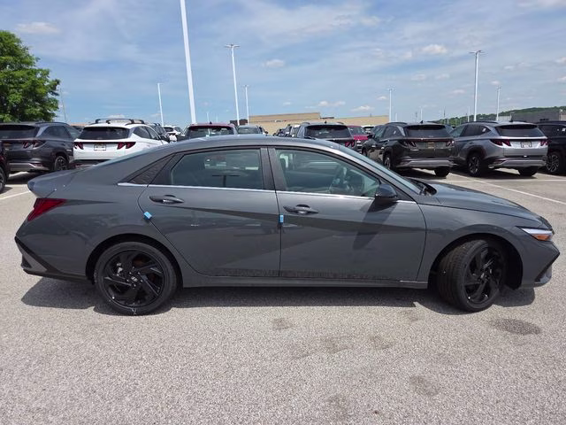2026 Ecotronic Gray Hyundai Elantra SEL Sport FWD Sedan