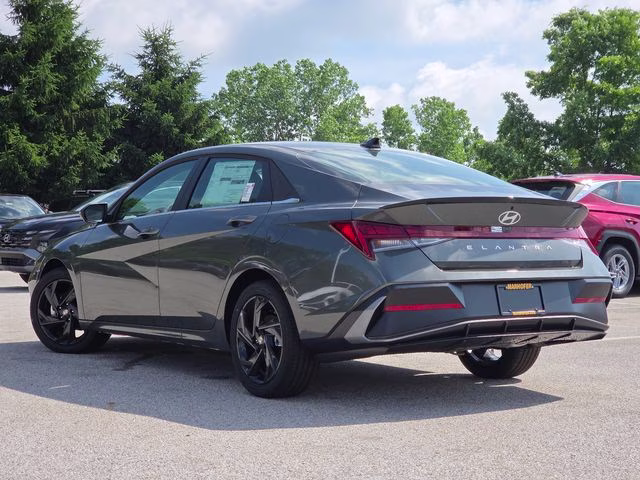 2026 Amazon Gray Hyundai Elantra SEL Sport FWD Sedan