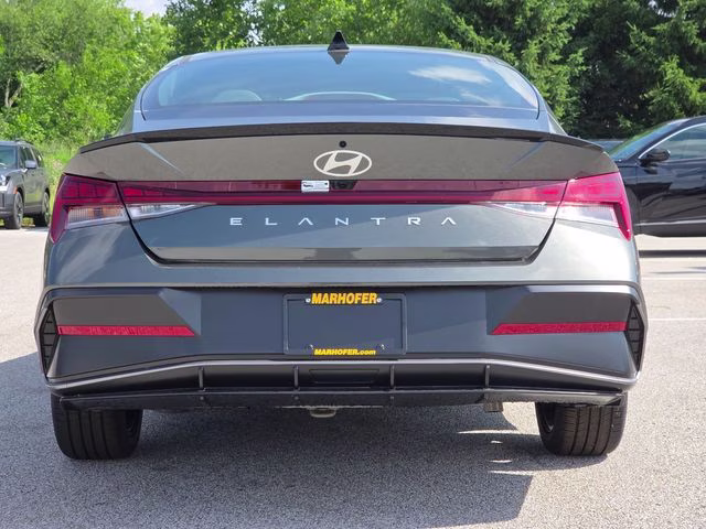 2026 Amazon Gray Hyundai Elantra SEL Sport FWD Sedan