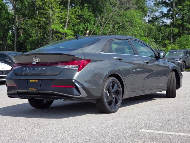 2026 Amazon Gray Hyundai Elantra SEL Sport FWD Sedan