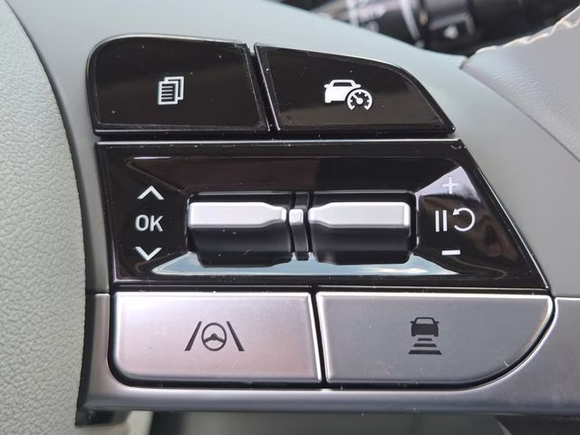 2026 Serenity White Pearl Hyundai Elantra SEL Sport FWD Sedan
