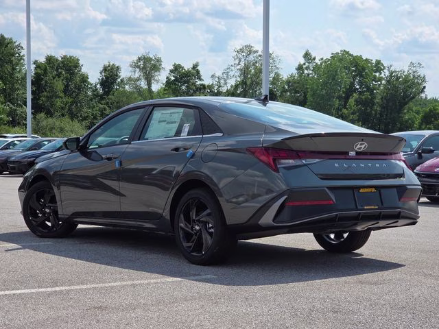 2026 Amazon Gray Hyundai Elantra SEL Sport FWD Sedan
