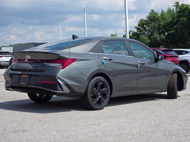 2026 Amazon Gray Hyundai Elantra SEL Sport FWD Sedan