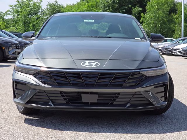 2026 Amazon Gray Hyundai Elantra SEL Sport FWD Sedan