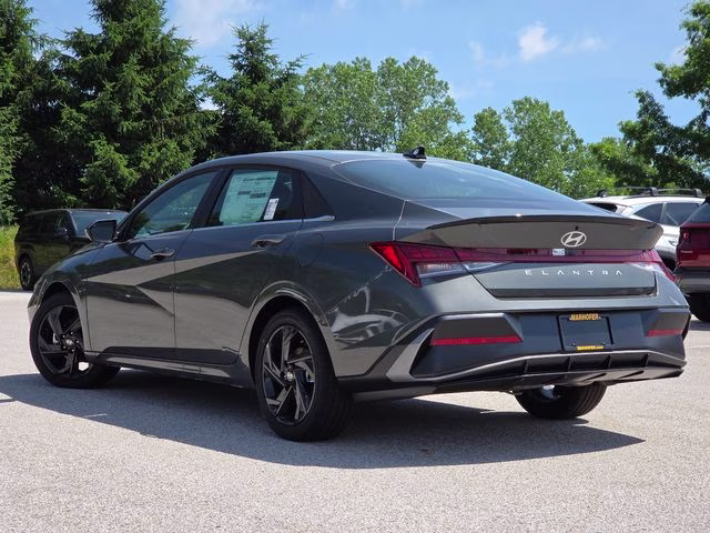 2026 Amazon Gray Hyundai Elantra SEL Sport FWD Sedan