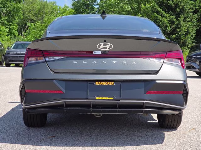 2026 Amazon Gray Hyundai Elantra SEL Sport FWD Sedan