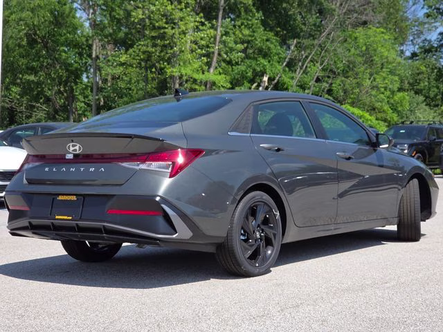 2026 Amazon Gray Hyundai Elantra SEL Sport FWD Sedan