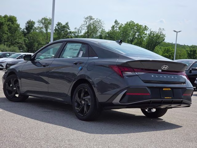 2026 Ecotronic Gray Hyundai Elantra SEL Sport FWD Sedan