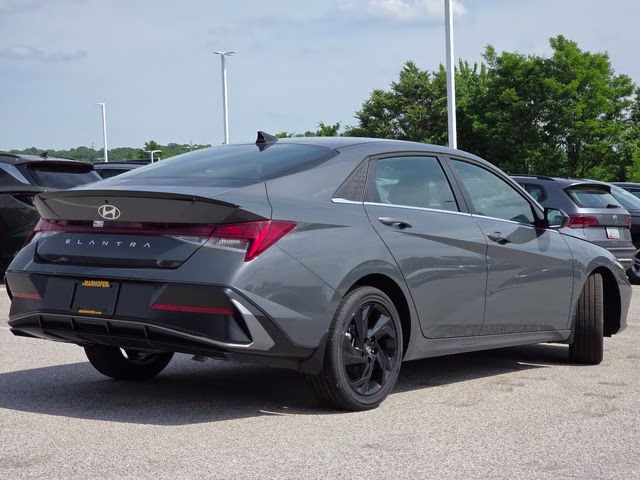 2026 Ecotronic Gray Hyundai Elantra SEL Sport FWD Sedan