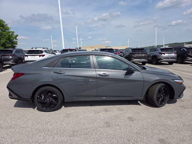 2026 Ecotronic Gray Hyundai Elantra SEL Sport FWD Sedan