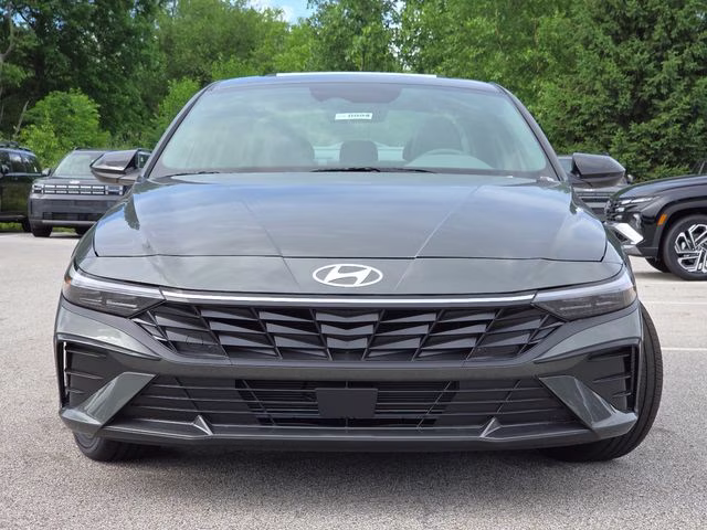 2026 Amazon Gray Hyundai Elantra SEL Sport FWD Sedan
