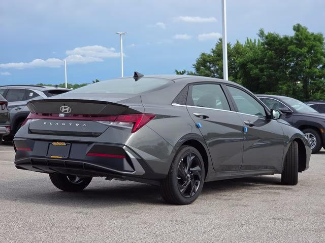 2026 Amazon Gray Hyundai Elantra SEL Sport FWD Sedan