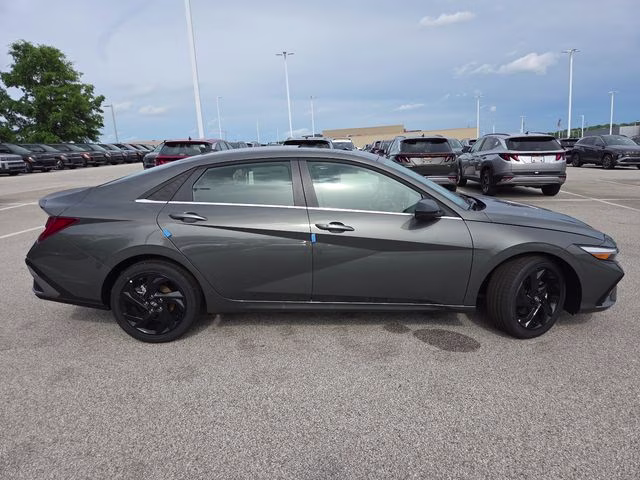 2026 Amazon Gray Hyundai Elantra SEL Sport FWD Sedan