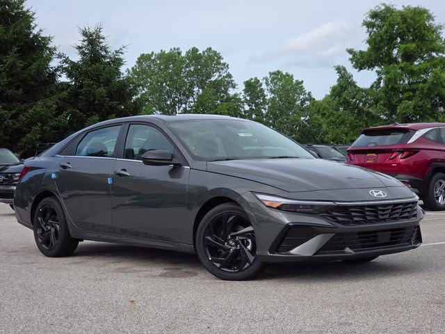 2026 Amazon Gray Hyundai Elantra SEL Sport FWD Sedan