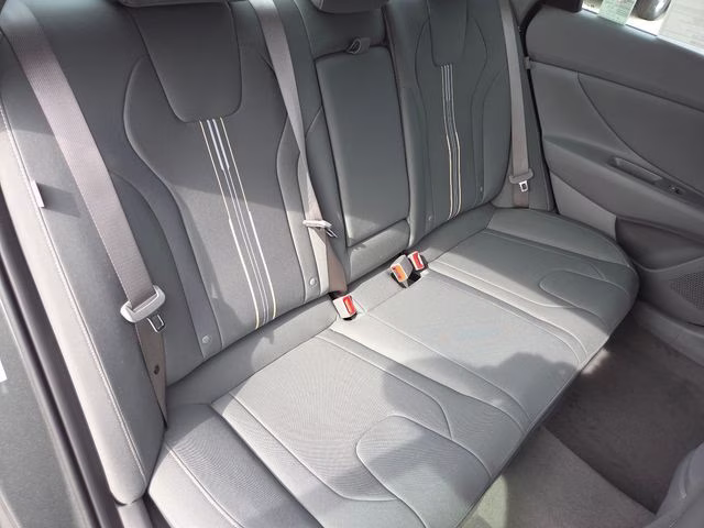 2026 Amazon Gray Hyundai Elantra SEL Sport FWD Sedan