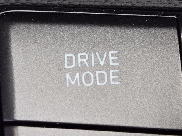 2026 Serenity White Pearl Hyundai Elantra SEL Sport FWD Sedan