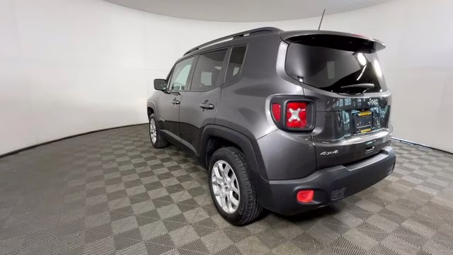 2018 Gray Jeep Renegade Latitude 4X4 SUV