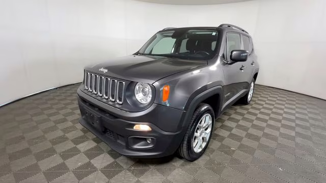 2018 Gray Jeep Renegade Latitude 4X4 SUV
