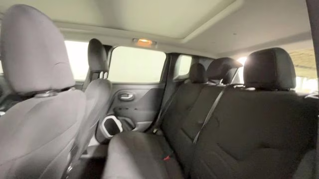 2018 Gray Jeep Renegade Latitude 4X4 SUV