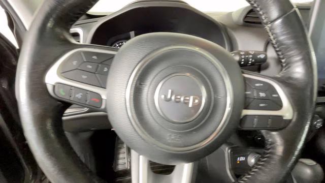 2018 Gray Jeep Renegade Latitude 4X4 SUV