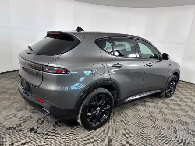 2024 Gray Cray Dodge Hornet R/T AWD SUV