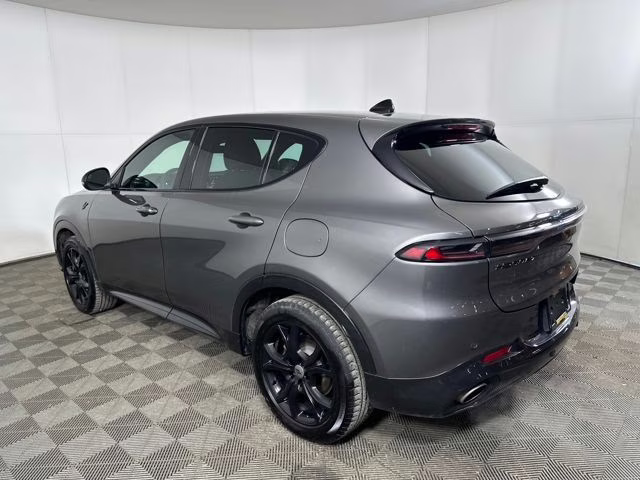 2024 Gray Cray Dodge Hornet R/T AWD SUV