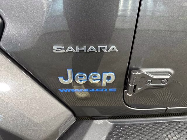 2023 Granite Crystal Metallic Clearcoat Jeep Wrangler Sahara 4xe 4X4 SUV