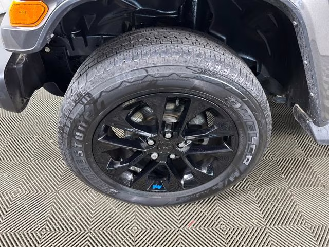 2023 Granite Crystal Metallic Clearcoat Jeep Wrangler Sahara 4xe 4X4 SUV