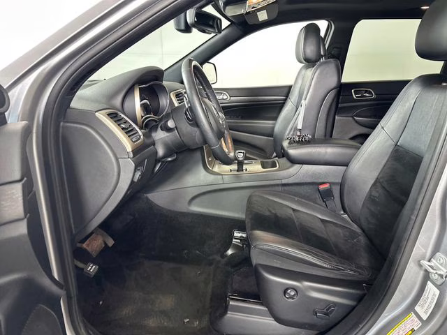 2015 Billet Silver Metallic Clearcoat Jeep Grand Cherokee Altitude 4X4 SUV