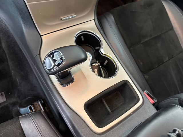 2015 Billet Silver Metallic Clearcoat Jeep Grand Cherokee Altitude 4X4 SUV
