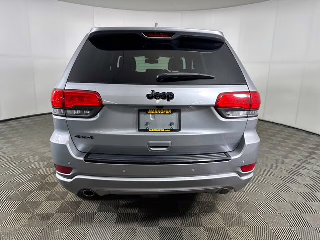 2015 Billet Silver Metallic Clearcoat Jeep Grand Cherokee Altitude 4X4 SUV