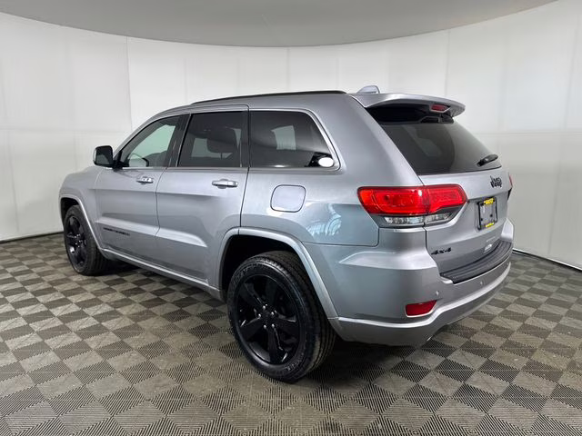 2015 Billet Silver Metallic Clearcoat Jeep Grand Cherokee Altitude 4X4 SUV