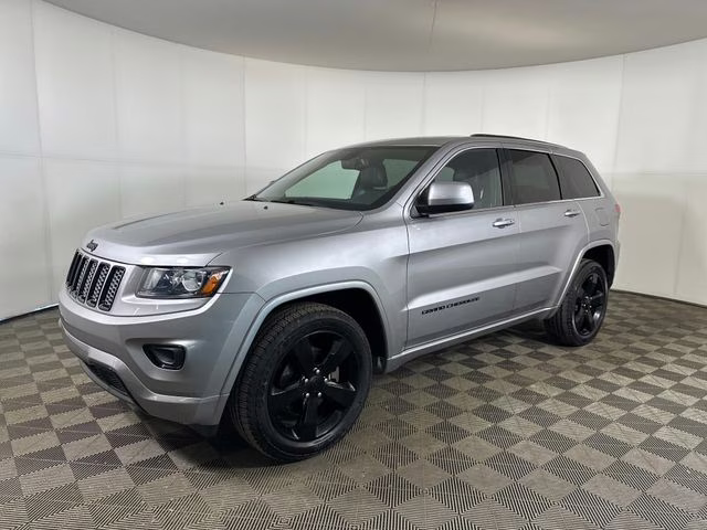2015 Billet Silver Metallic Clearcoat Jeep Grand Cherokee Altitude 4X4 SUV