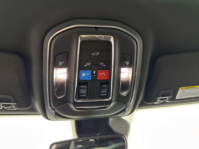 2023 Diamond Black Crystal Pearlcoat Jeep Grand Cherokee L Altitude 4X4 SUV