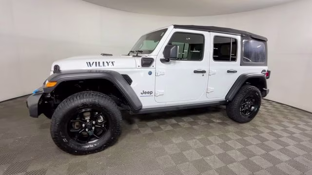 2024 Bright White Clearcoat Jeep Wrangler Willys 4xe 4X4 SUV