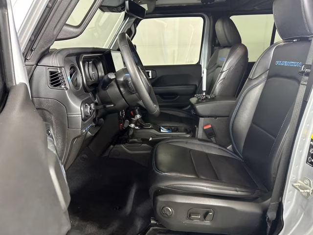 2024 Silver Zynith Clearcoat Jeep Wrangler Rubicon X 4xe 4X4 SUV