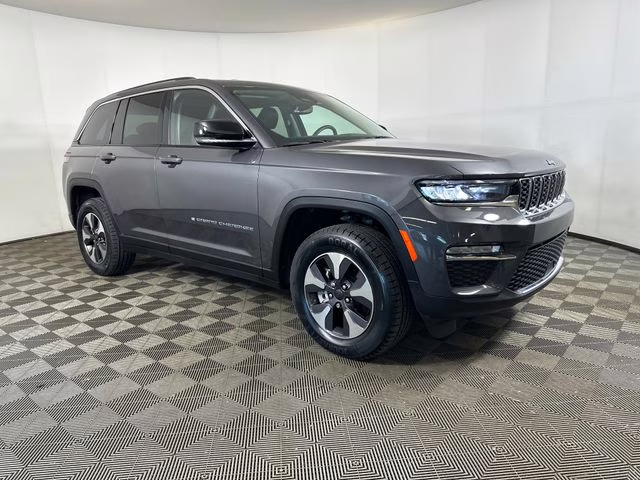 2022 Baltic Gray Metallic Clearcoat Jeep Grand Cherokee 4xe 4X4 SUV