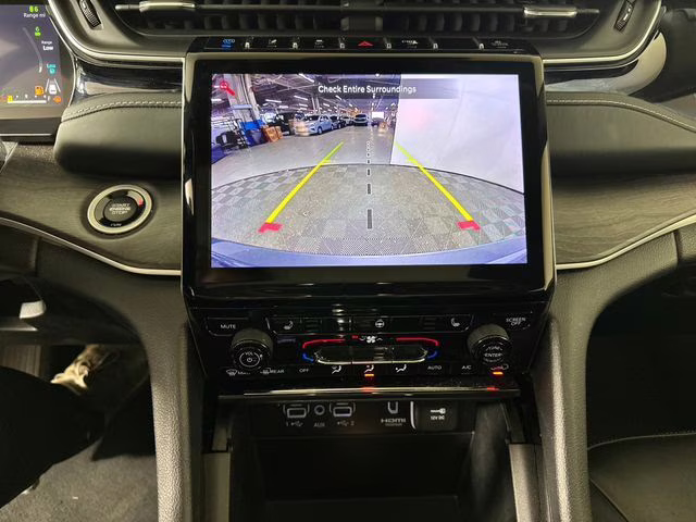 2022 Baltic Gray Metallic Clearcoat Jeep Grand Cherokee 4xe 4X4 SUV