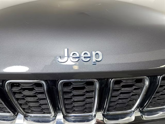 2022 Baltic Gray Metallic Clearcoat Jeep Grand Cherokee 4xe 4X4 SUV